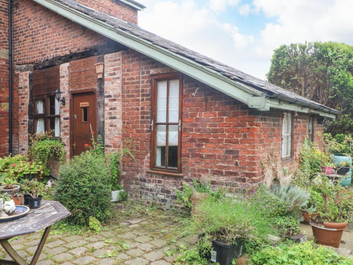 Villa The Toolshed Warrington Esterno foto